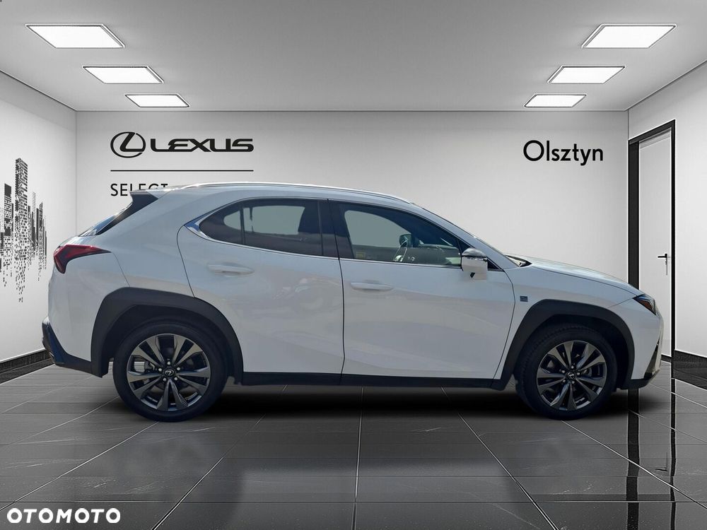 Lexus UX 300h F Sport Design - 6