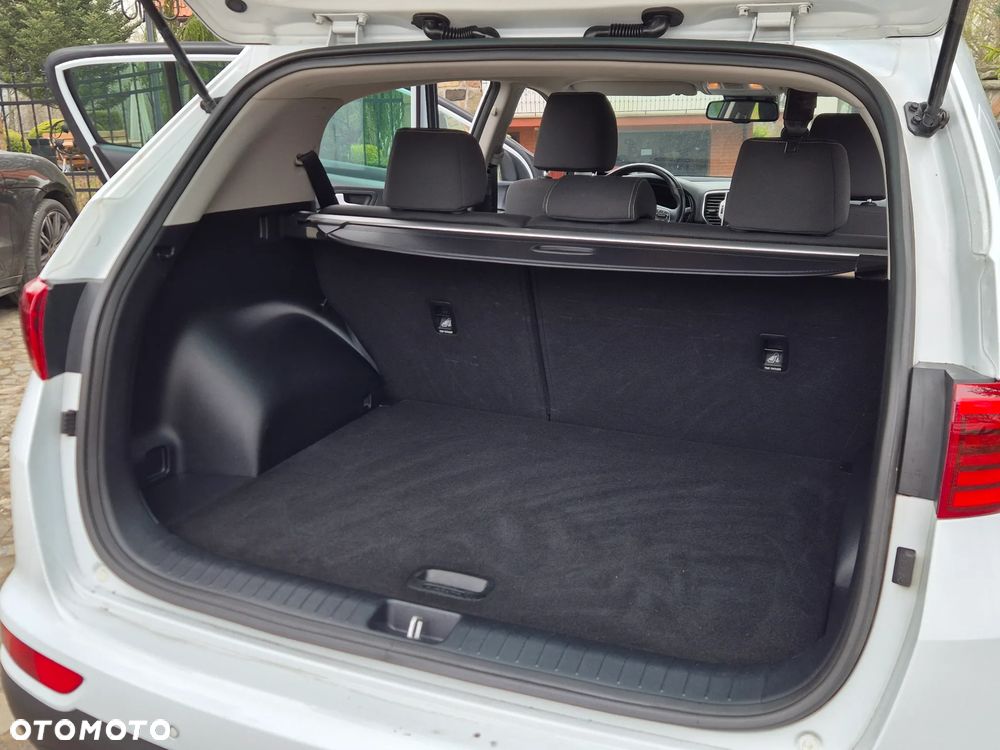 Kia Sportage 1.6 GDI 2WD Black Edition - 27
