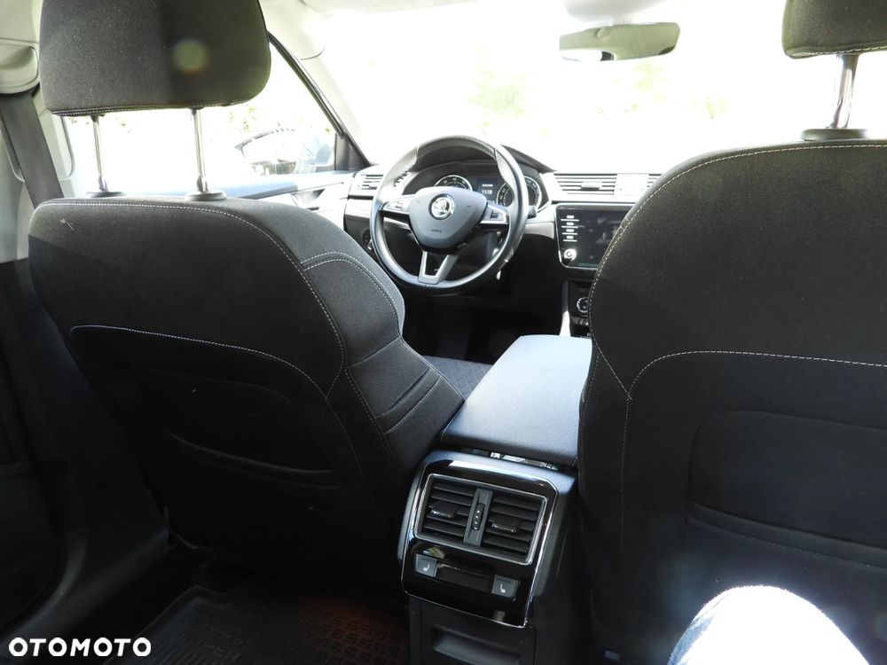 Skoda Superb 1.8 TSI Ambition DSG - 11