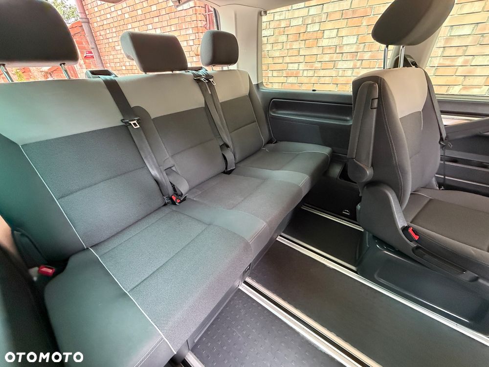 Volkswagen Multivan - 14