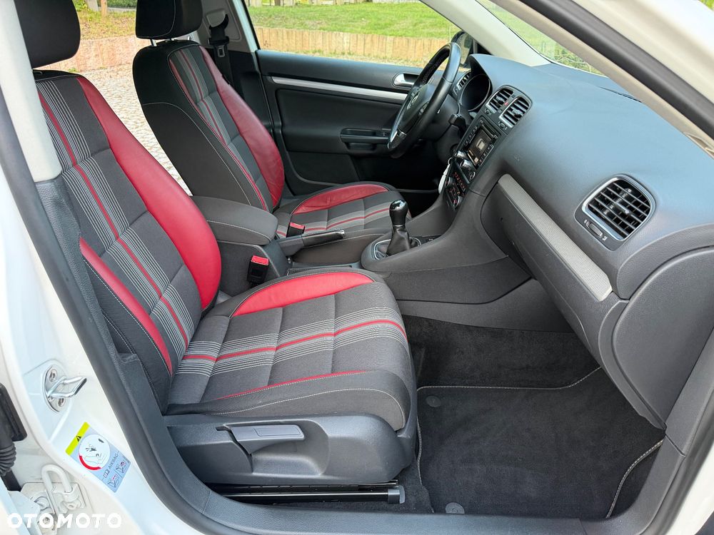 Volkswagen Golf 1.6 TDI DPF MATCH - 10