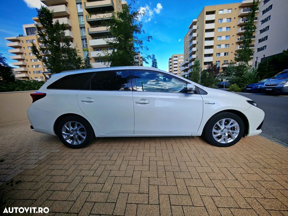 Toyota Auris - 11