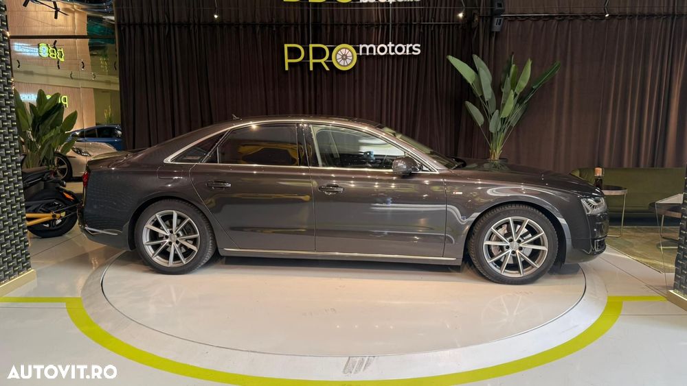 Audi A8 - 3