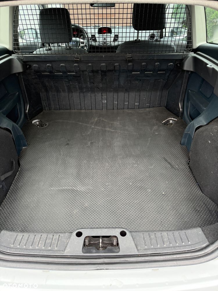 Ford Fiesta 1.4 TDCi Silver X (Ambiente) - 11