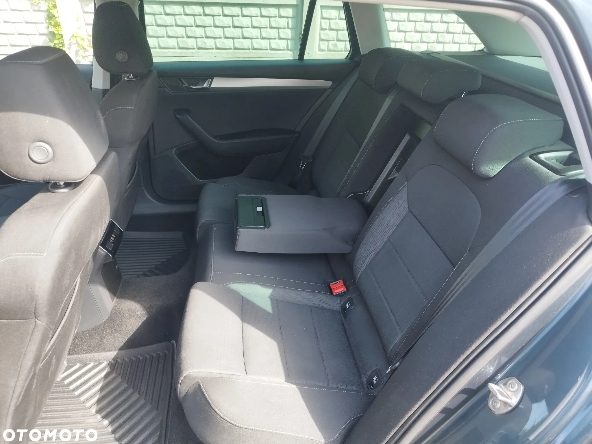 Skoda Superb 1.6 TDI Ambition - 13