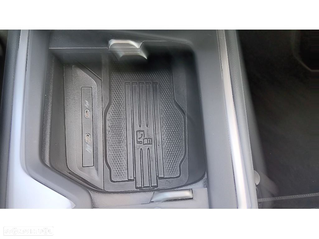 VW Passat Variant - 20