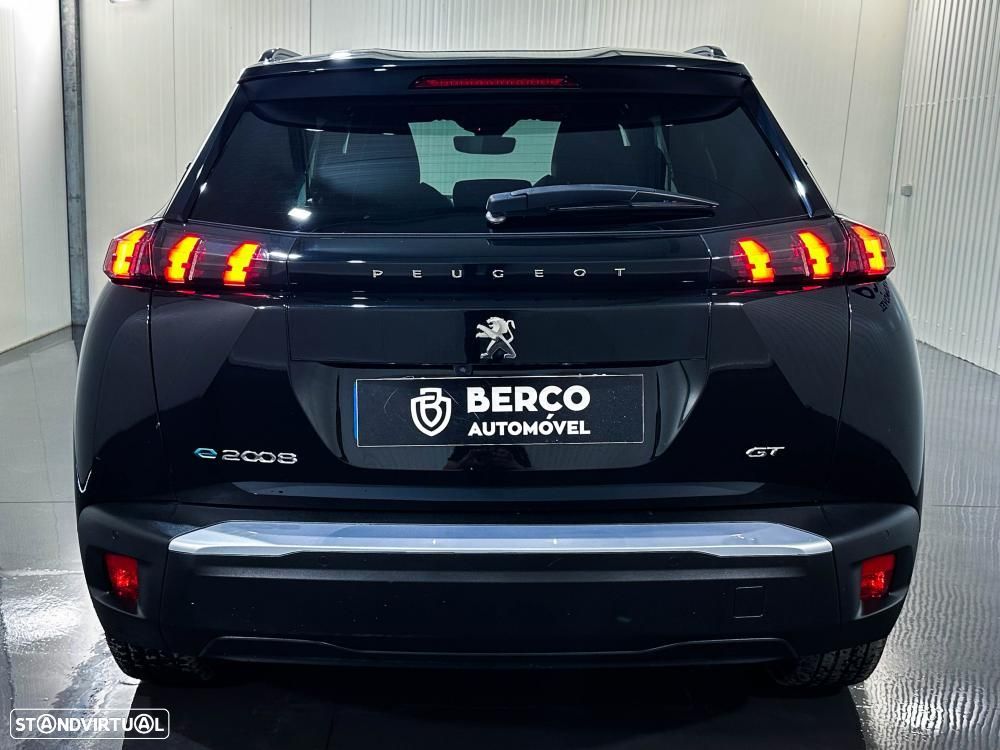 Peugeot e-2008 50 kWh GT - 6