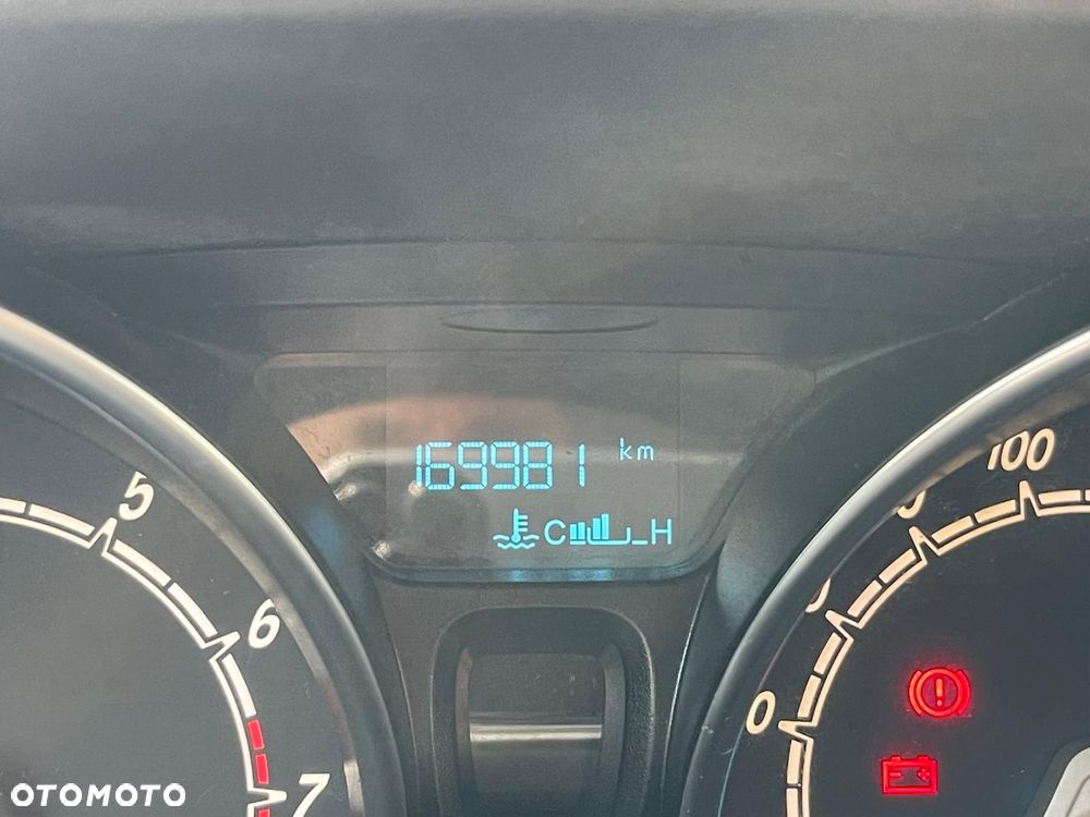 Ford E-Tourneo Courier - 14