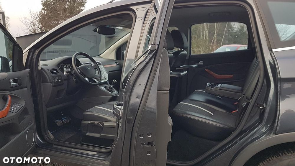 Ford Kuga 2.0 TDCi 4x4 Titanium - 18