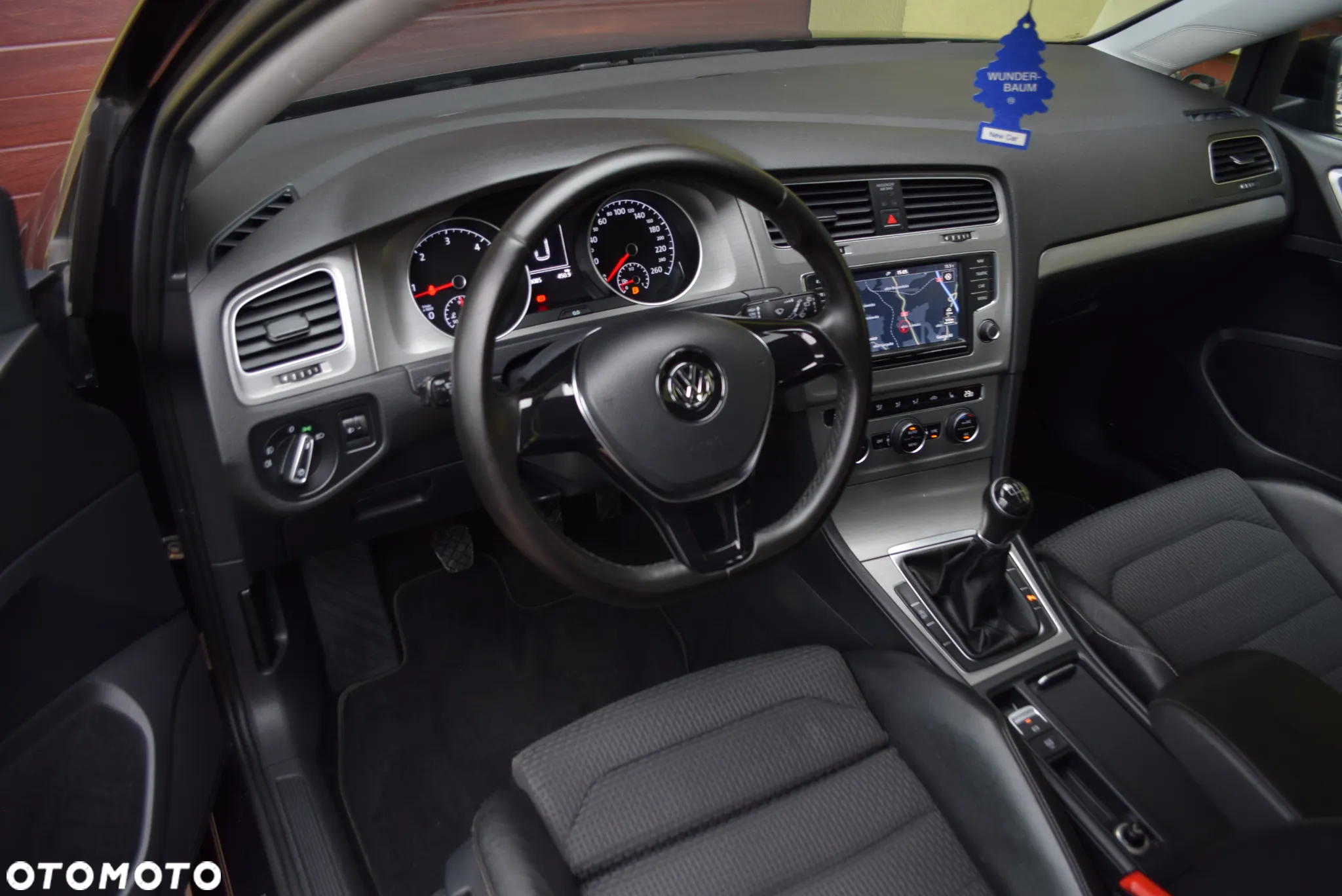 Volkswagen Golf Variant 2.0 TDI SCR Highline - 12