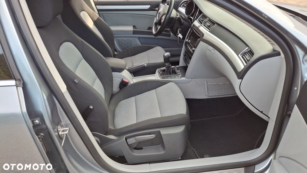 Skoda Superb 2.0 TDI PD Ambition - 10