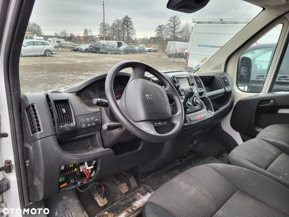 Peugeot BOXER - 12