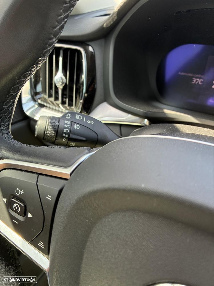 Volvo V60 2.0 T6 AWD TE Essential - 20