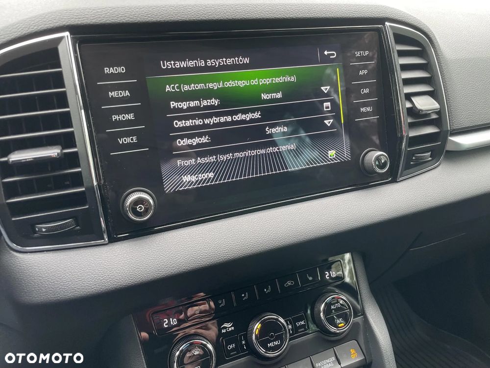 Skoda Karoq 1.5 TSI ACT GPF 4x2 Style DSG - 25