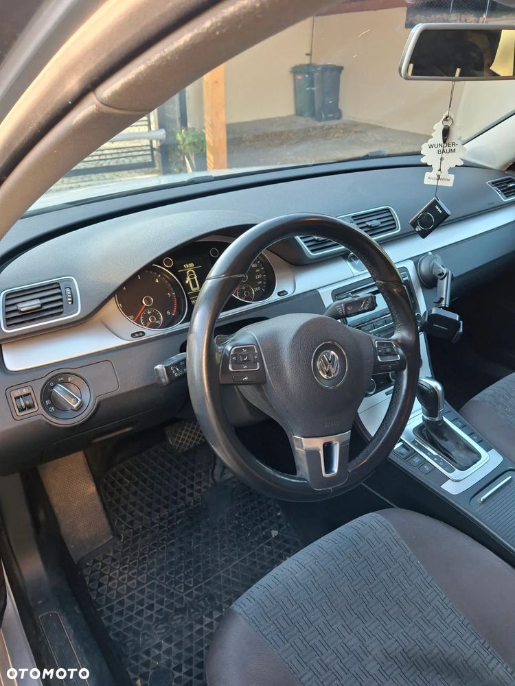 Volkswagen Passat 2.0 Blue TDI DSG SCR Comfortline - 7