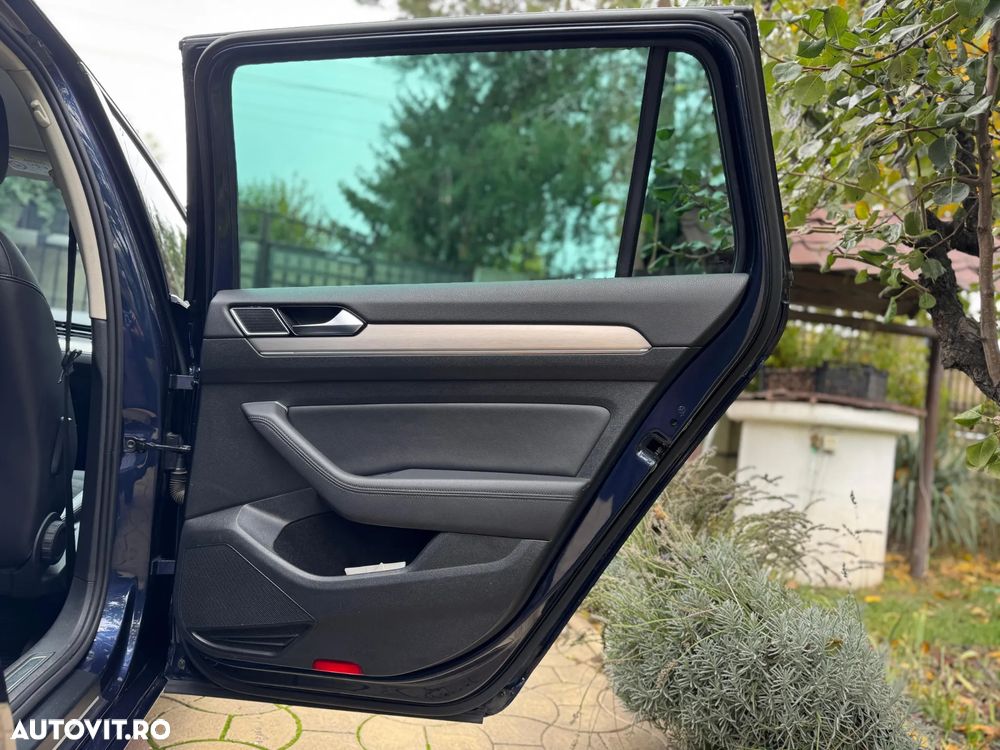 Volkswagen Passat Variant 2.0 TDI DSG Highline - 5