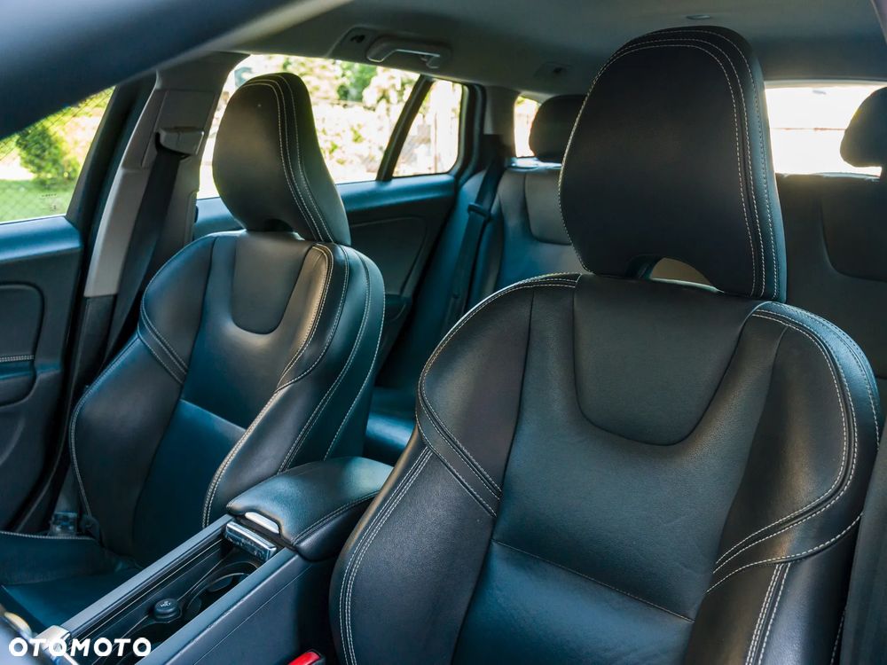 Volvo V60 - 13