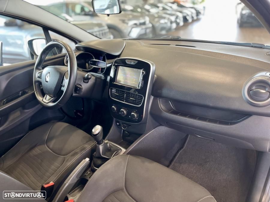 Renault Clio Sport Tourer 1.5 dCi Limited - 29