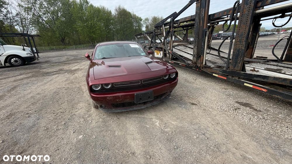 Dodge Challenger - 22