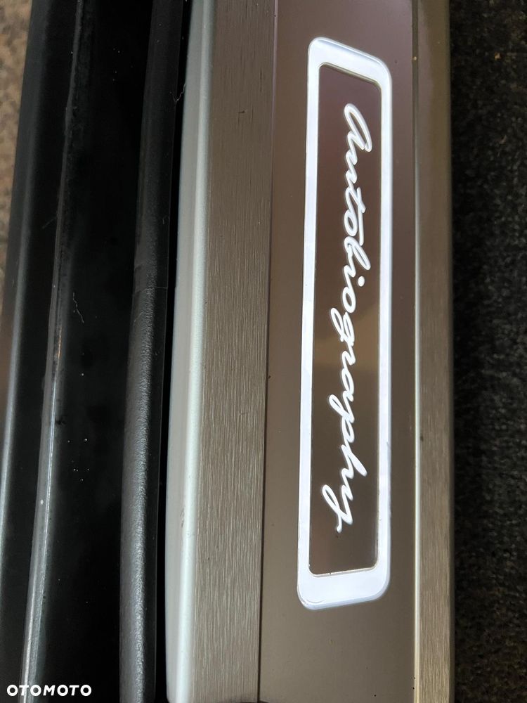 Land Rover Range Rover V8 Supercharged SVAutobiography Dynamic - 23
