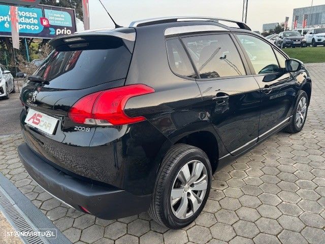 Peugeot 2008 1.6 BlueHDi Style - 5