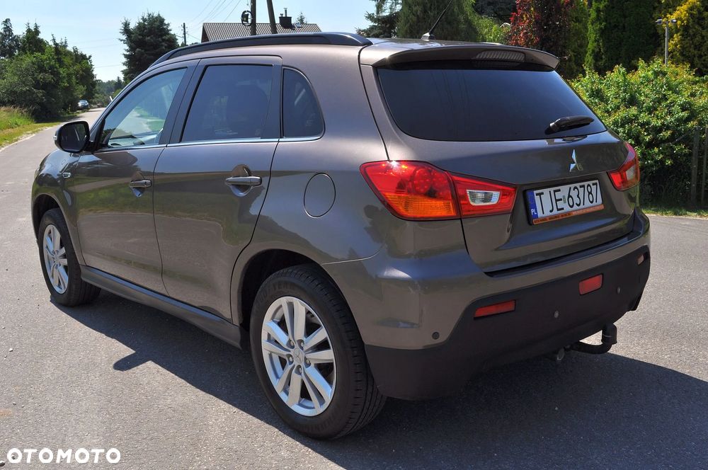 Mitsubishi ASX - 15