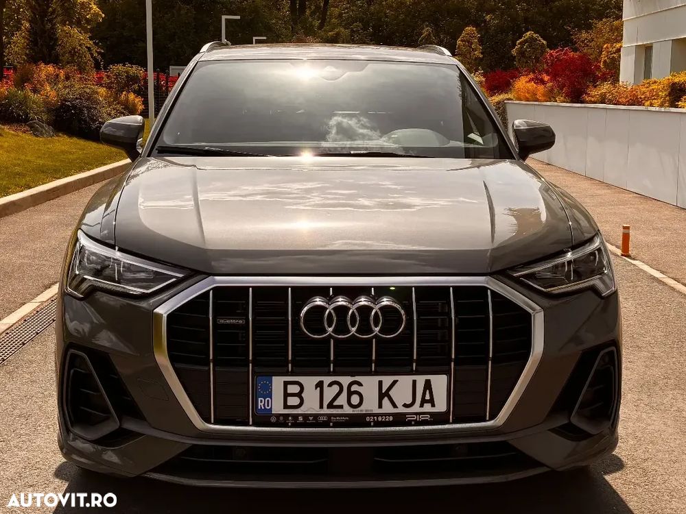 Audi Q3 40 TFSI quattro S tronic S line - 1