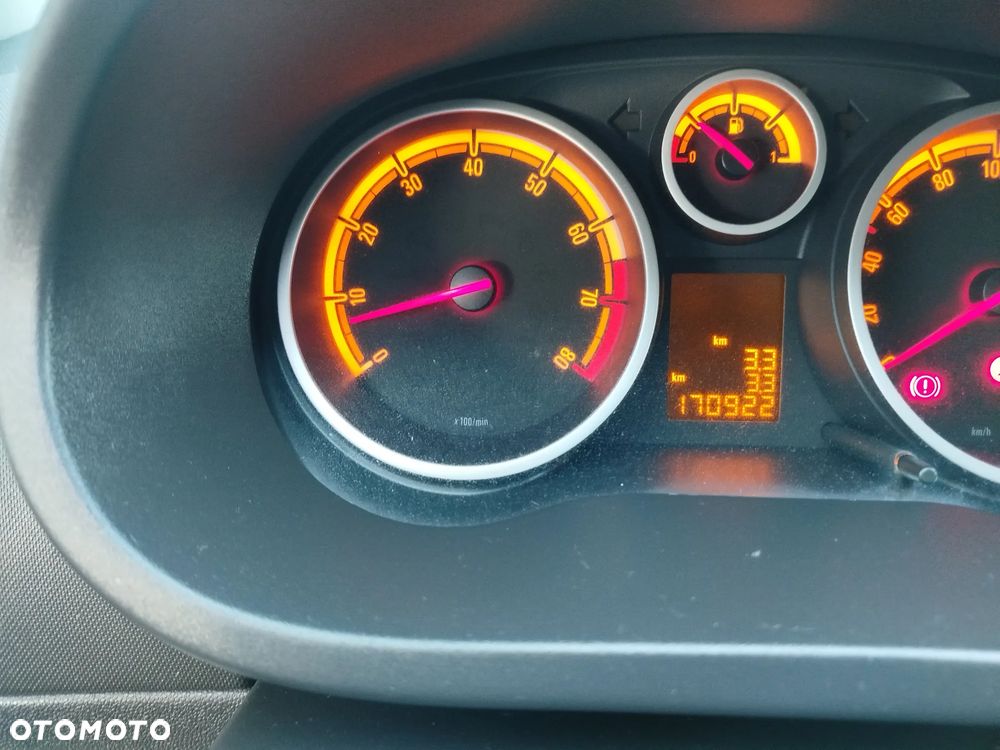 Opel Corsa 1.4 16V 150 Jahre - 30