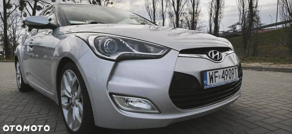 Hyundai Veloster 1.6 GDI Style - 12
