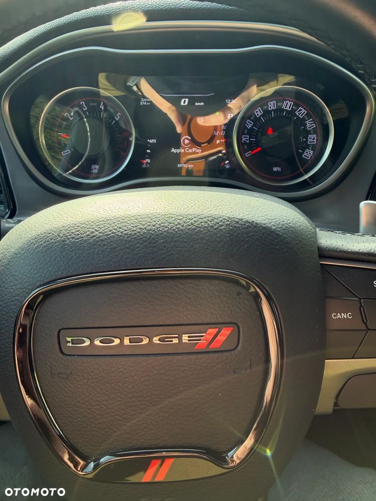 Dodge Challenger 6.4 Scat Pack - 13