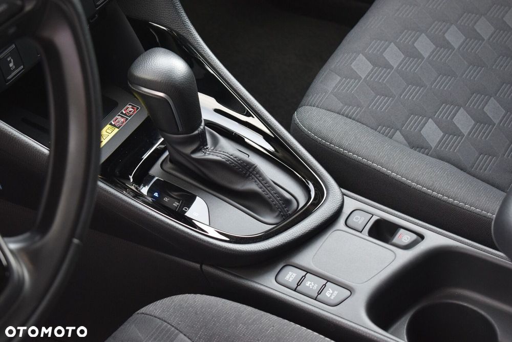 Toyota Yaris Hybrid 1.5 Style - 18