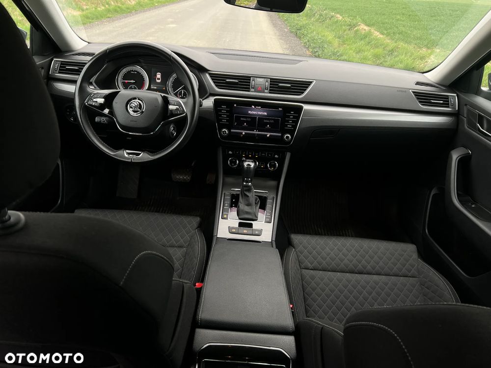 Skoda Superb 2.0 TDI SCR Ambition DSG - 20