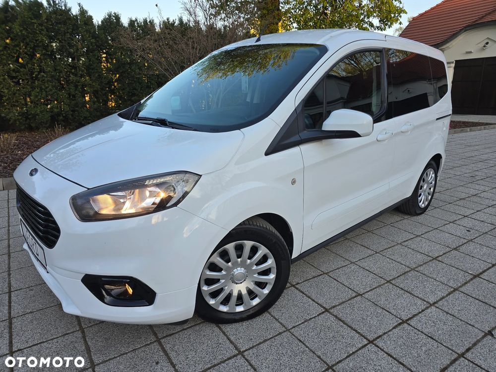 Ford Tourneo Courier 1.5 TDCi Titanium - 1