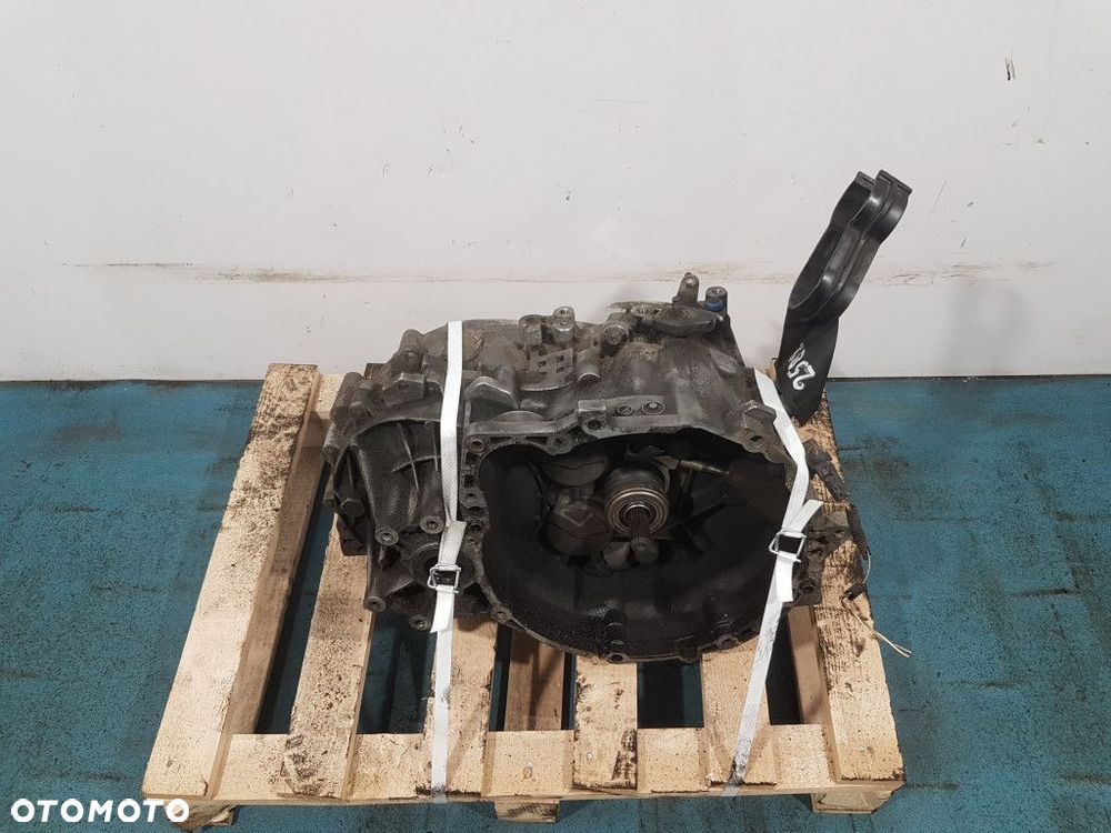 VOLVO V40 1.9 TD SKRZYNIA BIEGÓW MANUALNA 1023765 - 2