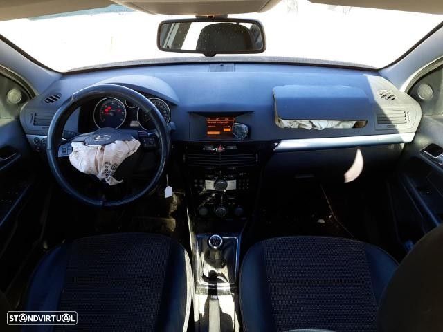 Peças Opel Astra H Saloon (A04) a partir de 2007 - 8