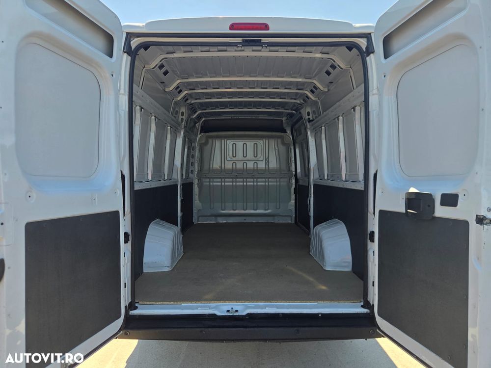 Peugeot Boxer L4H2 Premium Edition - 11