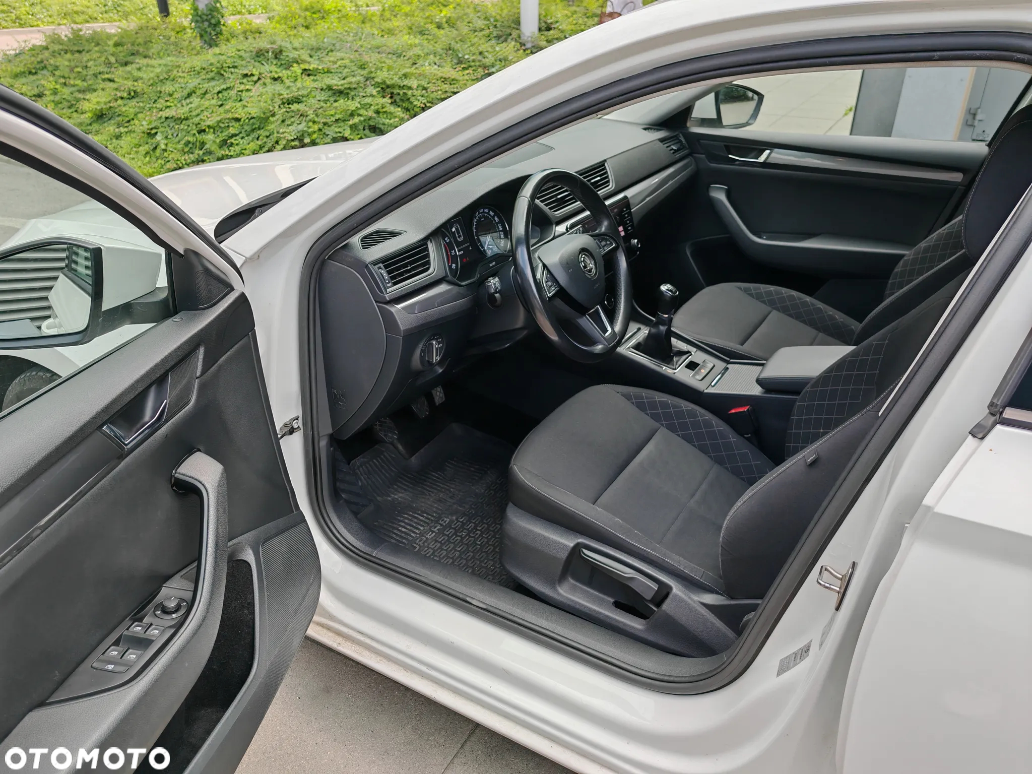 Skoda Superb 1.5 TSI ACT Active - 13