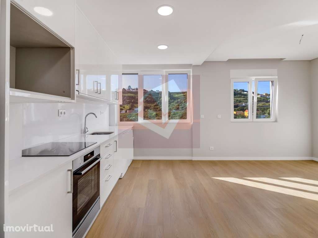 Apartamento T2 renovado em Caneças para arrendamento - Grande imagem: 5/17