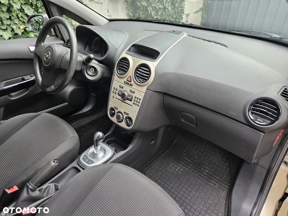 Opel Corsa - 11