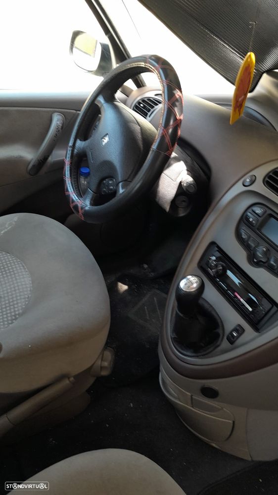 Citroën Xsara Picasso 1.6 SX - 4