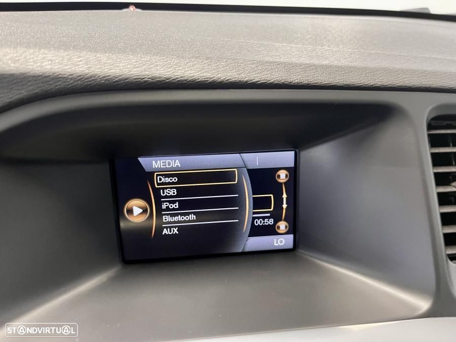 Volvo V60 2.0 D4 Momentum - 20
