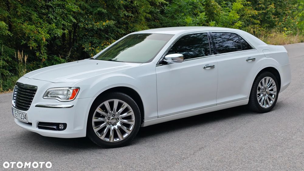 Chrysler 300C - 11