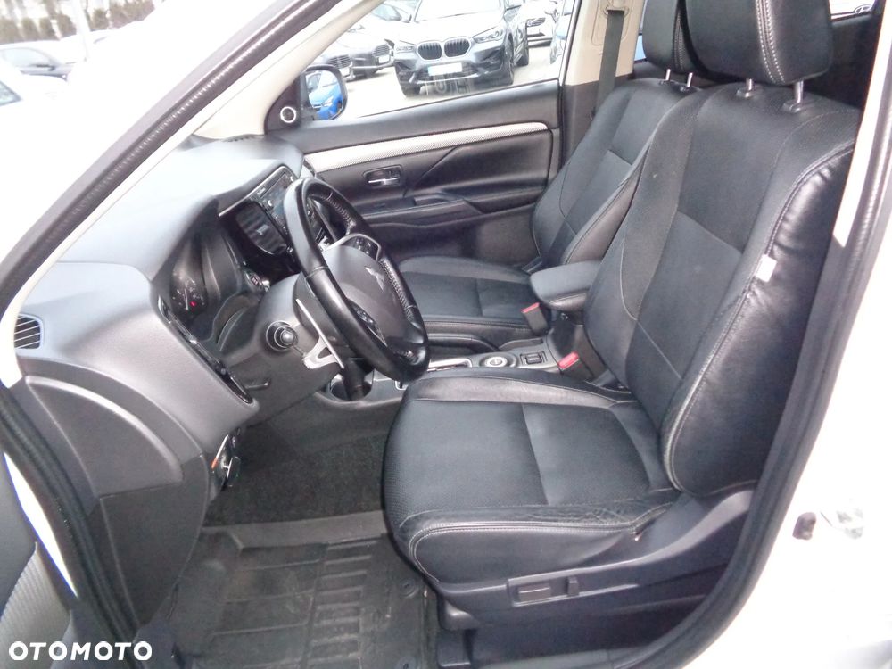 Mitsubishi Outlander 2.0 Intense Comfort 4WD CVT - 10