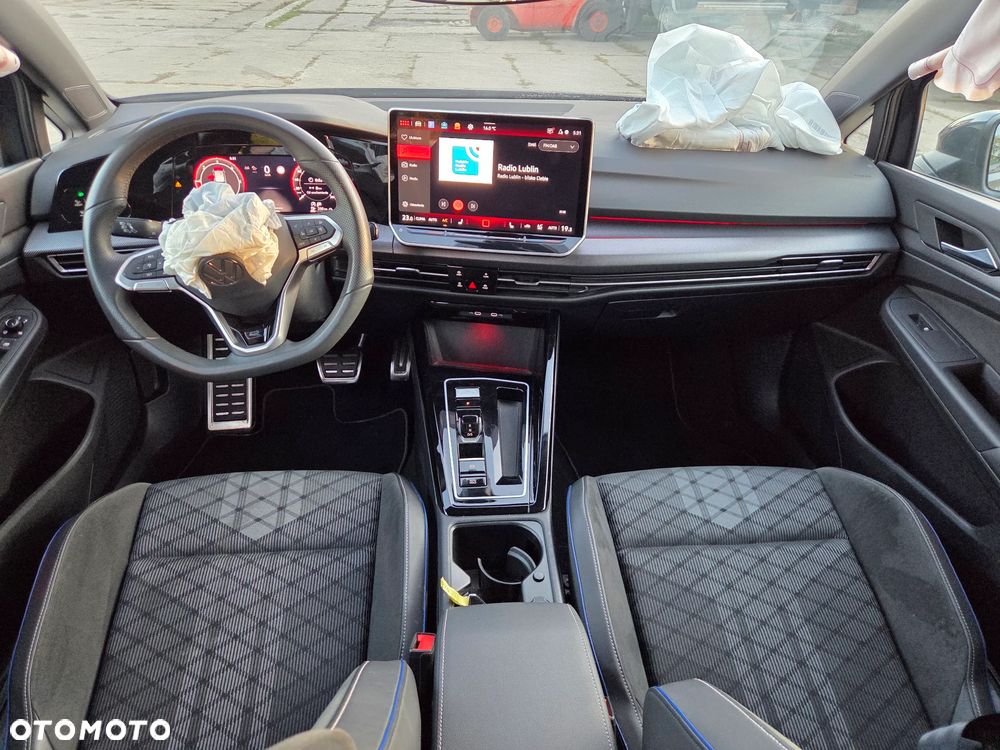 Volkswagen Golf 2.0 TDI SCR DSG R-Line - 18