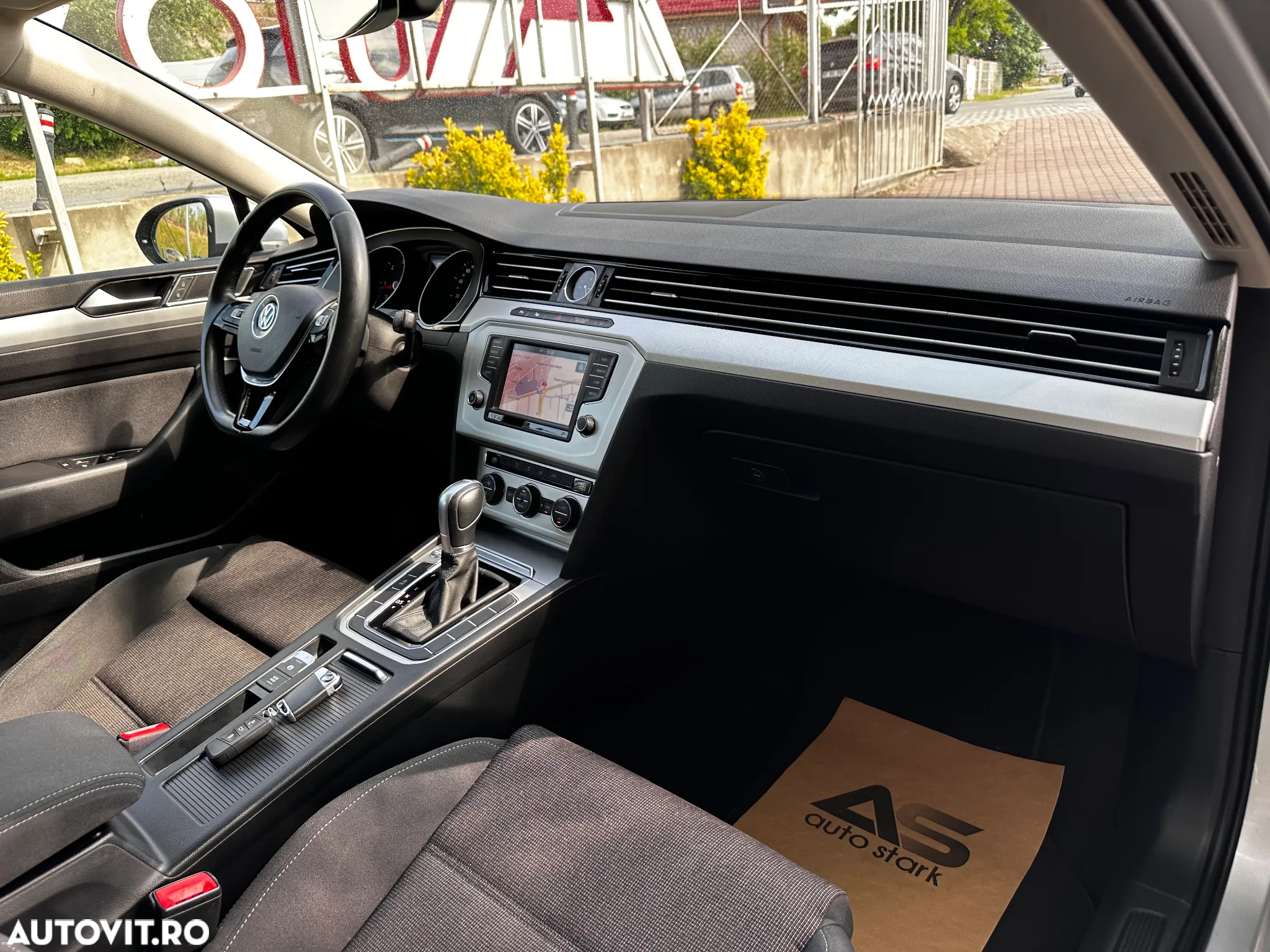 Volkswagen Passat Variant 1.6 TDI (BlueMotion Technology) DSG Comfortline - 6