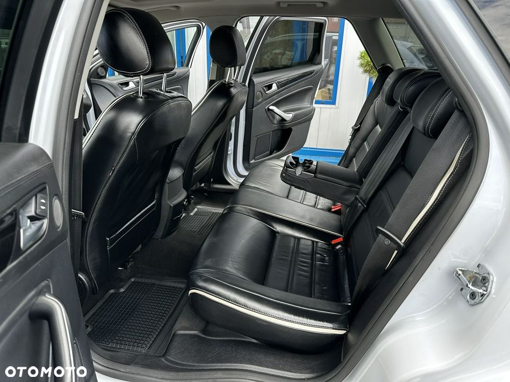 Ford Mondeo - 9