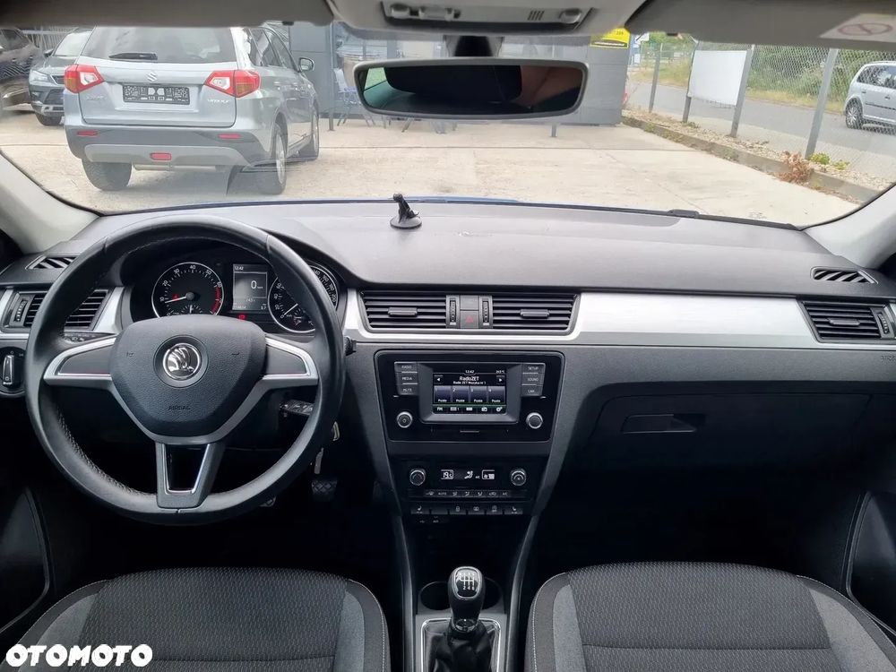 Skoda RAPID 1.2 TSI Ambition - 14