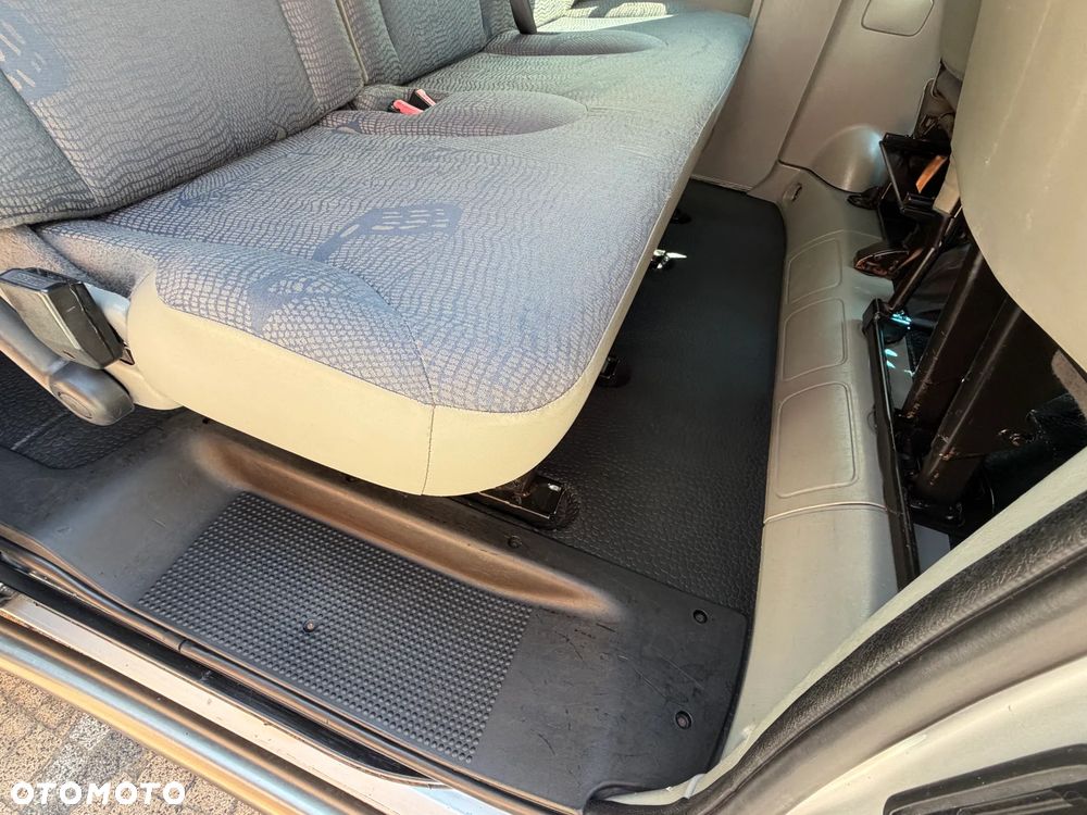 Renault Trafic Passenger - 31