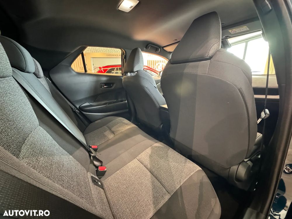 TOYOTA C-HR 2026 — imagine 27