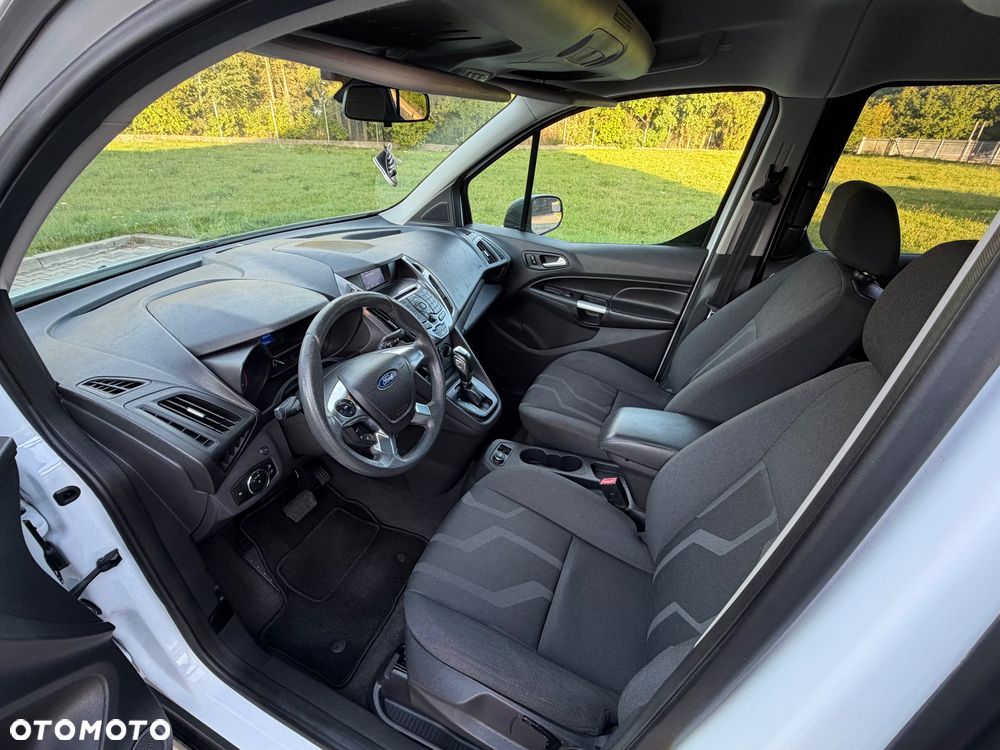 Ford Transit Connect - 8